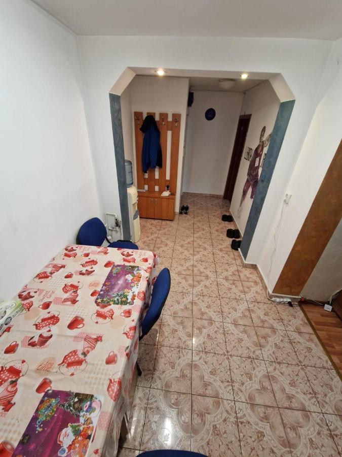 Apartament Victoria Διαμέρισμα Târgu Jiu Εξωτερικό φωτογραφία